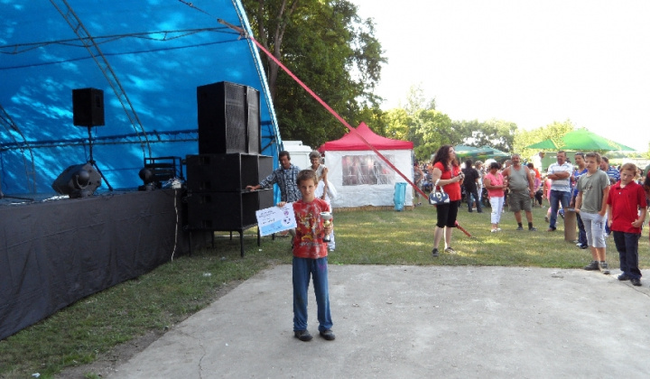 8_1341317283 / XVII. Obecné oslavy - 22. a 23. júna 2012 XVII. Obecné oslavy - 22. a 23. júna 2012