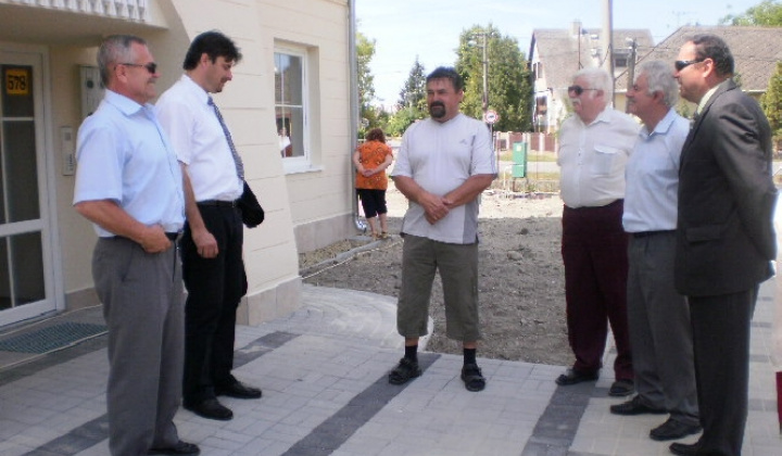 Slávnostné odovzdávanie nájomných bytov 2x6 bytových jednotiek -