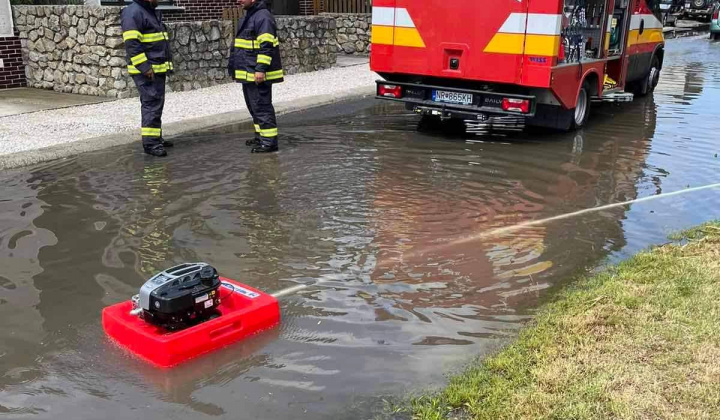 Technická pomoc DHZ v uliciach: 29.augusta a Športová 04.06.2022