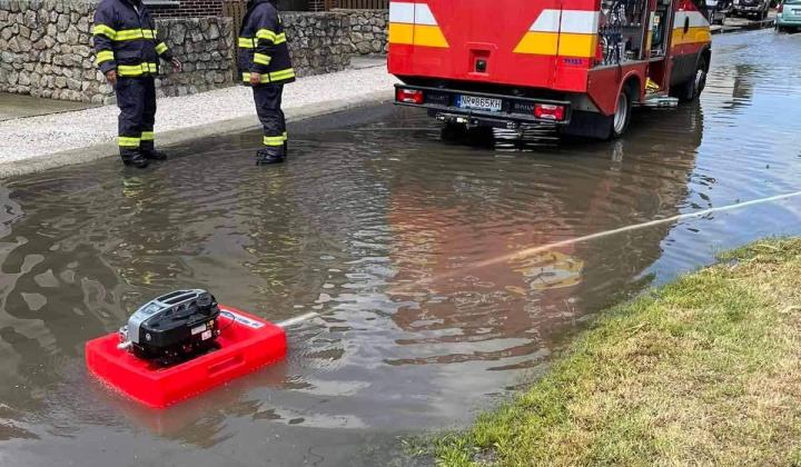 Technická pomoc DHZ v uliciach: 29.augusta a Športová 04.06.2022
