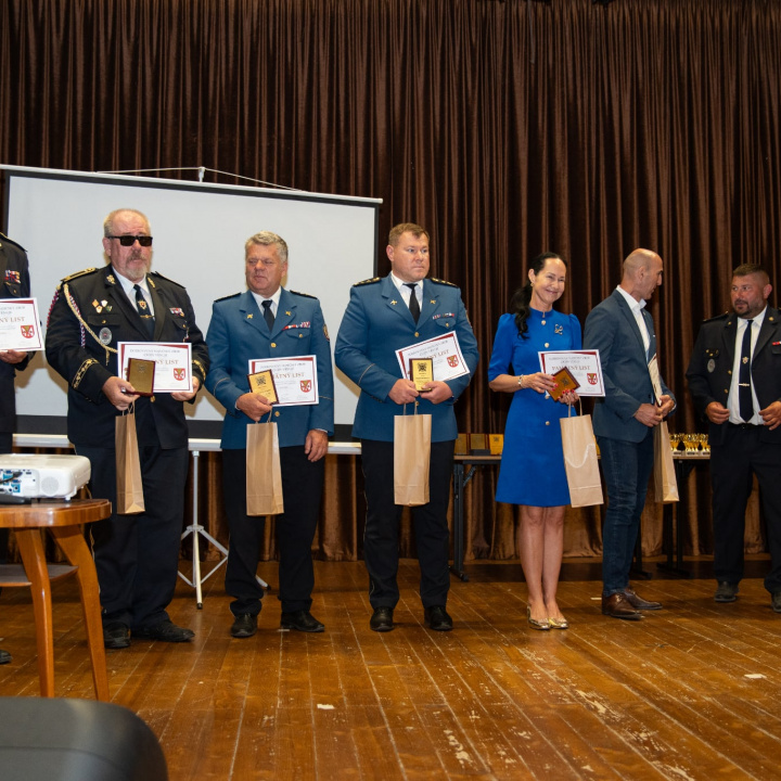 ZOBRAZIŤ - 140.výročia založenia DHZ v Číčove